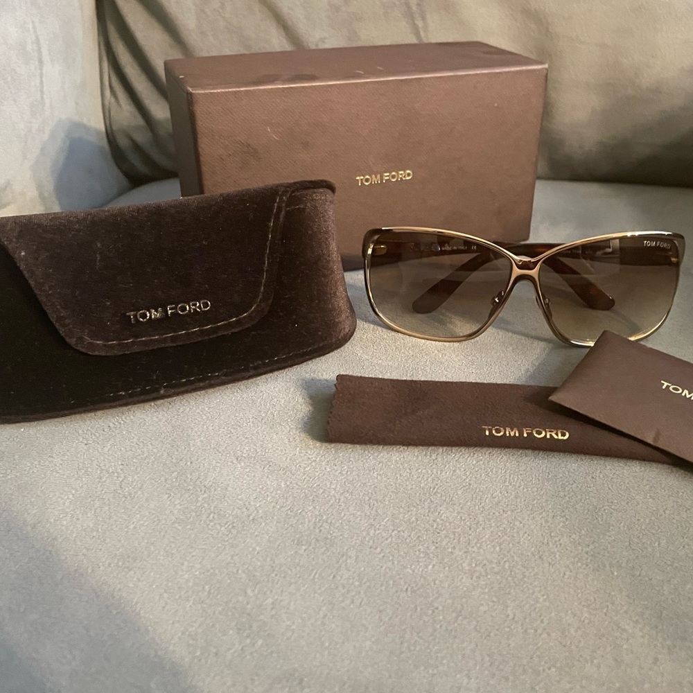 Tom Ford Nicollet Sunglasses (excellent condition)